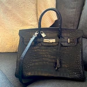 Teddy Blake Catty Satchel ✨ Pristine condition ✨